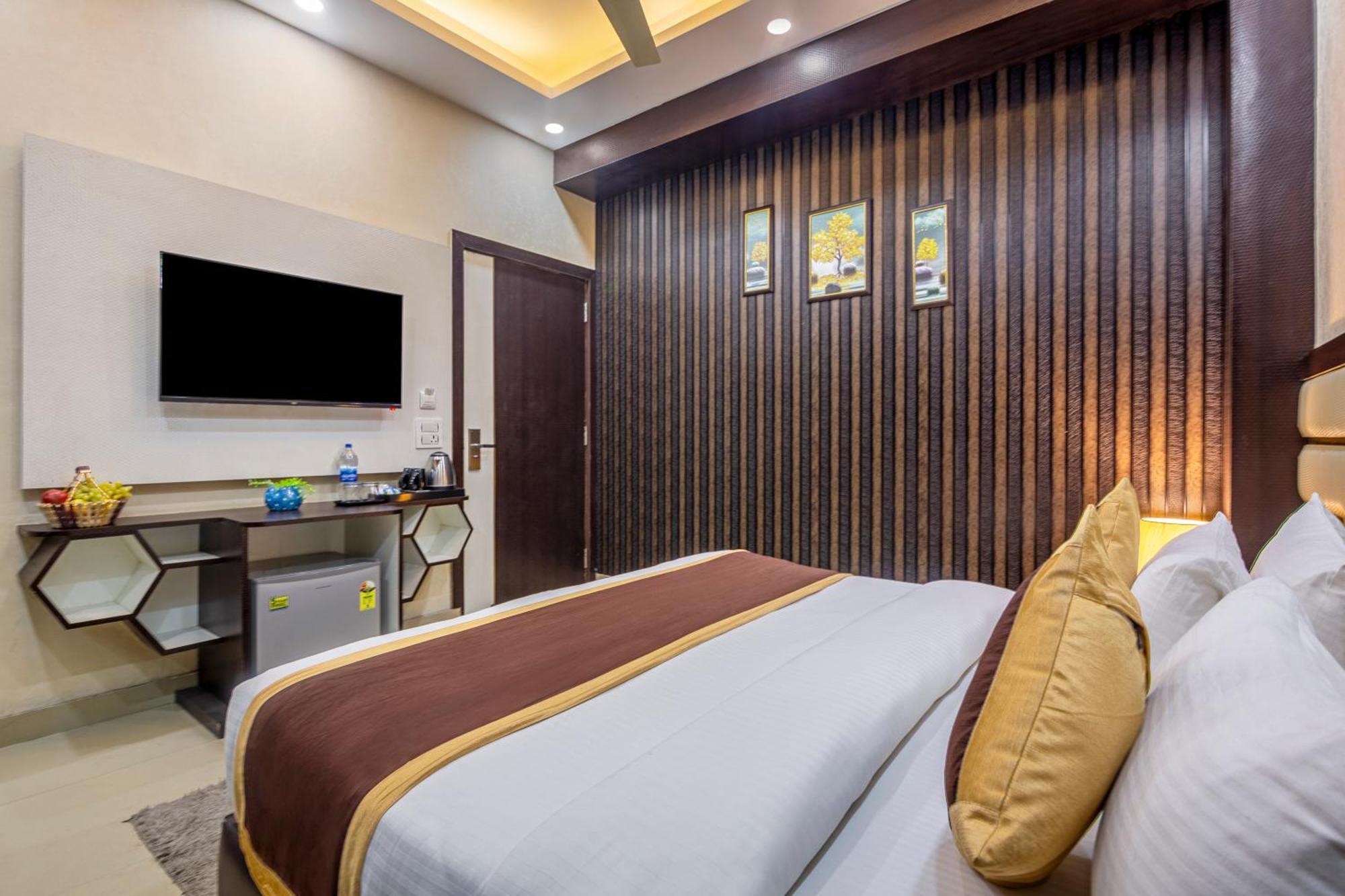 Shree Jee Hotel - Nit Faridabad Exterior photo