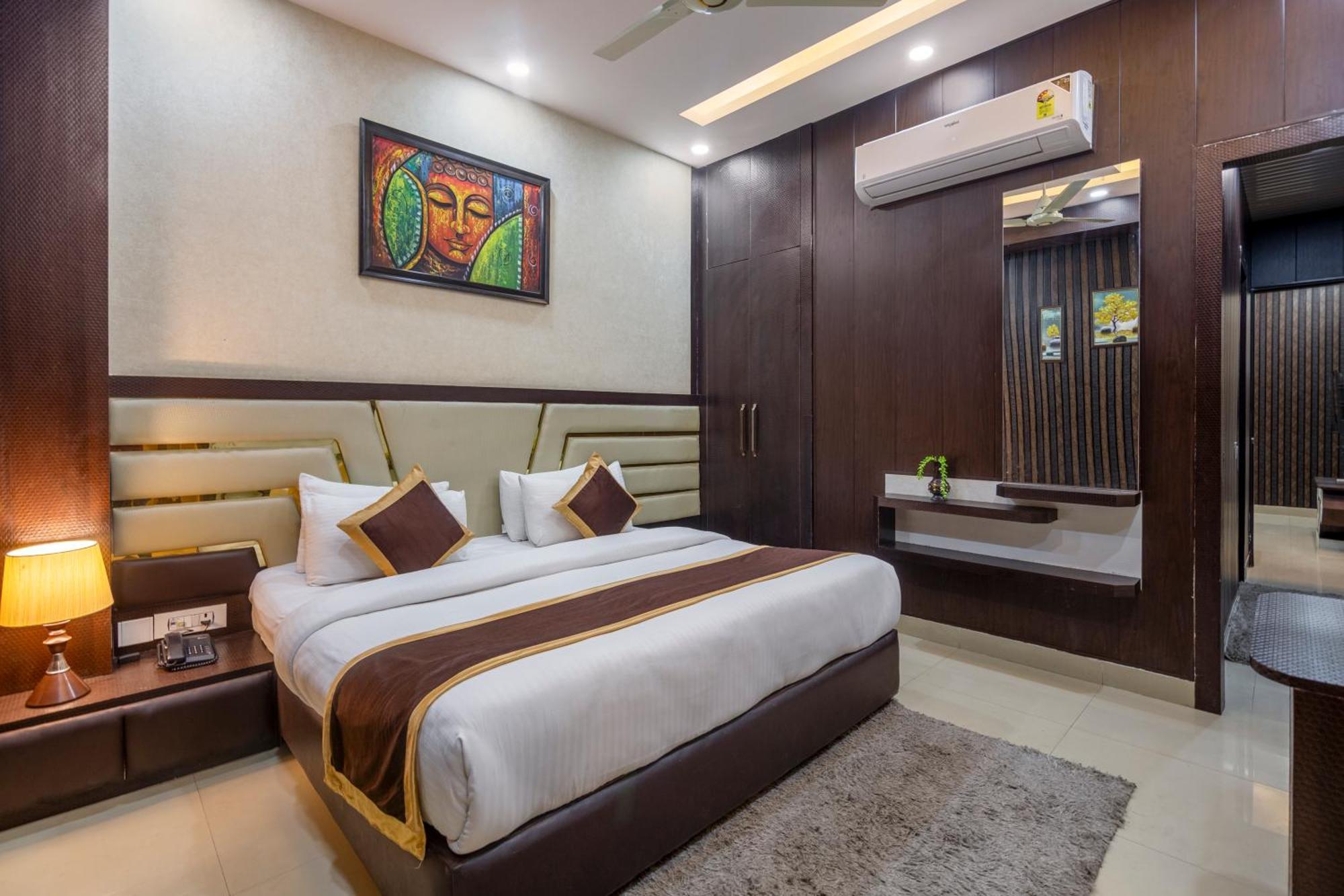 Shree Jee Hotel - Nit Faridabad Exterior photo